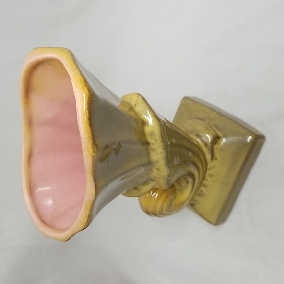 Gonder Pottery Cornucopia Vase Planter - Picture 12 of 15